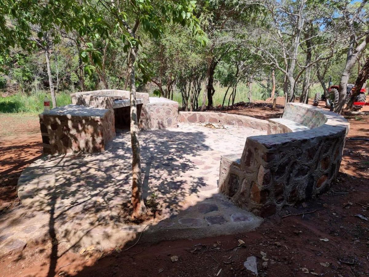 Lodge Waterfall Safari *