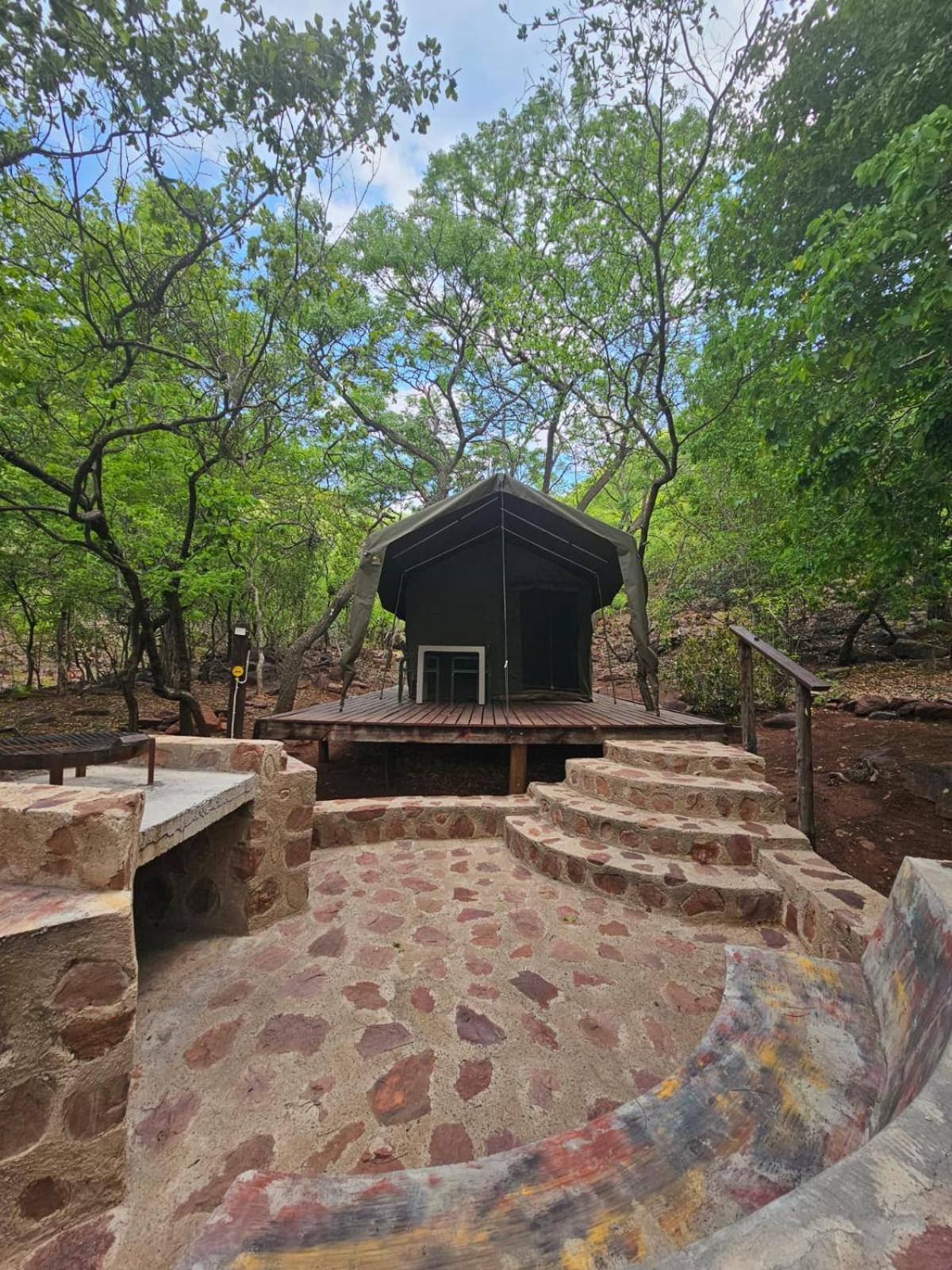 Waterfall Safari Lodge *